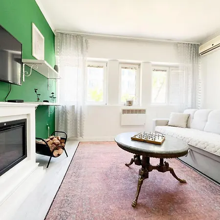Kiwi Apartment *