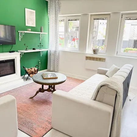 Kiwi Apartment